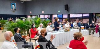 Ceremonia de la UNAN-Managua en conjunto con la UNAM de México