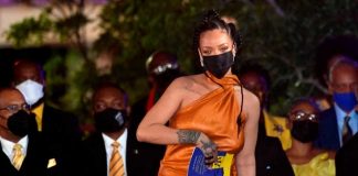 Declaran a Rihanna héroe nacional en Barbados