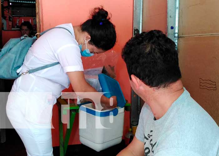 Jornada de vacunación casa a casa en Nicaragua