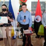 MINJUVE entrega reconocimientos a docentes que formaron a jóvenes en maestrías