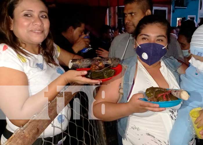 Realizan serenata a la virgen María en San Marcos