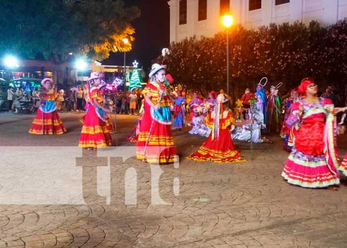 Con amor y alegría el Ballet Folklórico Tecuantepec recibe la Navidad en Managua