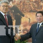 Nuevo embajador de Corea presenta copias de estilo a embajador de Nicaragua