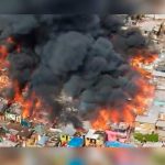 Violento incendio en Chile destruye decenas viviendas