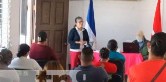 Entrega de microcréditos para protagonistas en Estelí