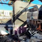 Voraz incendio que arrasó con una vivienda en Carretera Norte, Managua