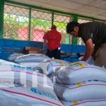 Distribución de merienda escolar en Río San Juan