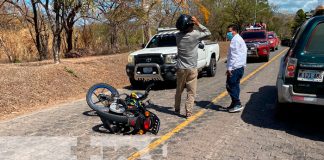 Invasión de carril casi le cuesta la vida a un motociclista en Juigalpa