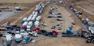 Cierre de planta de Ford por protestas en Canadá