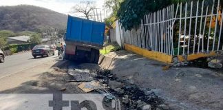 Accidente de tránsito en la Cuesta El Plomo