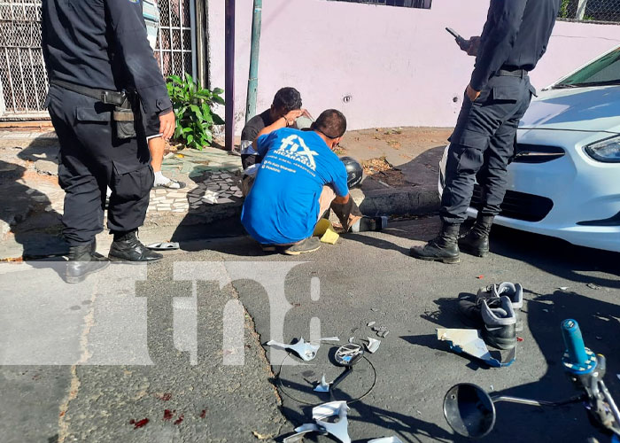 Accidente de tránsito deja a un motociclista herido en Managua