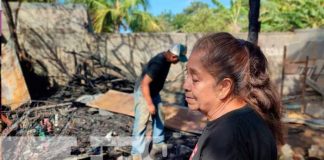 Incendio arrasó con los enseres de una vivienda en Managua