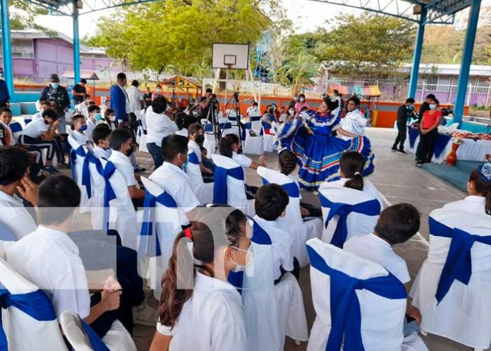 Entrega de material deportivo para escuelas de educación especial en Nicaragua