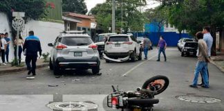 Irrespeto a señal de alto deja una colisión en Managua