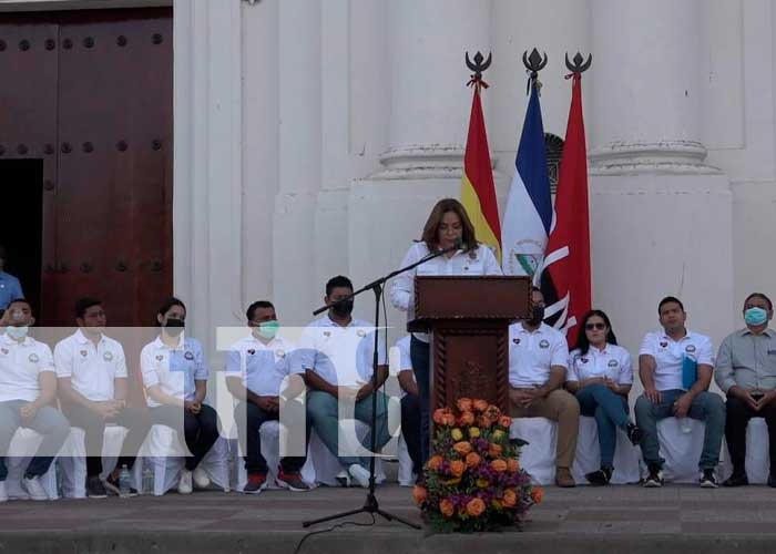 UNAN-León recibe a estudiantes en el inicio del año académico 2022