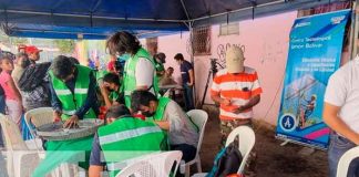 Estudiantes reparan electrodomésticos a pobladores del Distrito VI de Managua