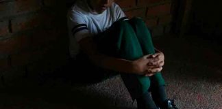 Mujer dominicana es acusada de violar a sus 3 hijos y grabarlos