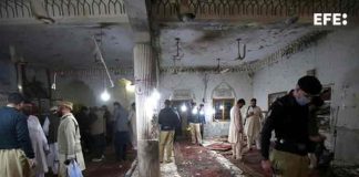 Masacre en un templo en Peshawar, Pakistán deja al menos 30 muertos