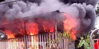 En la calle quedó una familia en El Rama tras un fuerte incendio