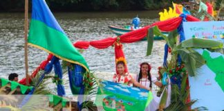 El Rama se lució en su cuarta edición del Carnaval Acuático