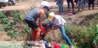 Cruzrojistas rescatan con vida a dos personas en El Salto, Juigalpa