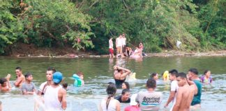 Miles de veraneantes abarrotaron los ríos en el Triángulo Minero