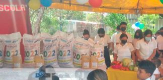 Estudiantes de Tipitapa reciben merienda escolar