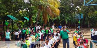 Estudiantes conmemoran "Día de la madre Tierra"