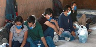 Agentes hallan a 79 migrantes hacinados en un hotel en Ecatepec, México