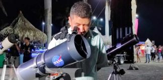 Familias de Nicaragua observan primer eclipse total de luna del año 2022