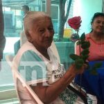 Honran a Madres de héroes y mártires del distrito II de Managua