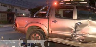 Imprudencia vial de un conductor provoca fuerte colisión en Managua