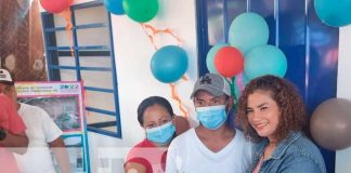 Entrega de una vivienda digna en un barrio de Managua