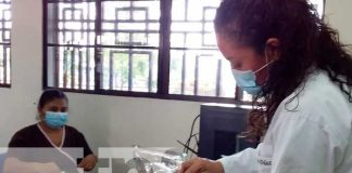 Capacitación sobre maxibustión, terapia complementaria en Nicaragua