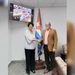 Ministra de educación en Cuba recibió cordialmente a nuestro embajador