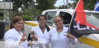 Entrega de ambulancia y camioneta a hospitales en Estelí