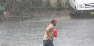 Torrenciales lluvias dejan seis muertos y derrumbes en El Salvador