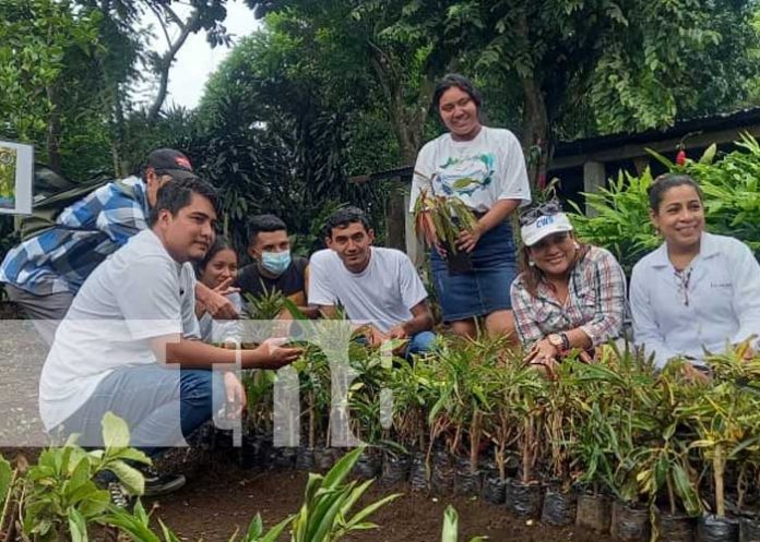 Inauguración de viveros en San Marcos, Carazo