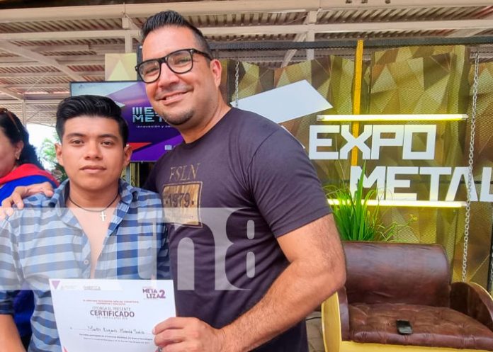 Nicaragüenses participan en la tercera edición de la Expo Metal