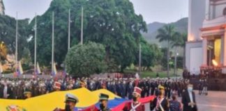 Venezuela conmemora a Simón Bolívar en su aniversario 239