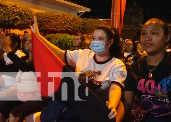 Familias sandinista de Rivas en vigilia para celebrar el 43/19