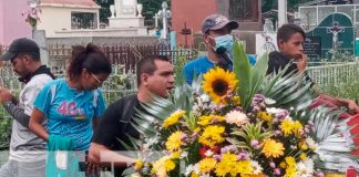 Foto: Colocan ofrenda floral en Estelí en honor a Miguel Ángel / TN8