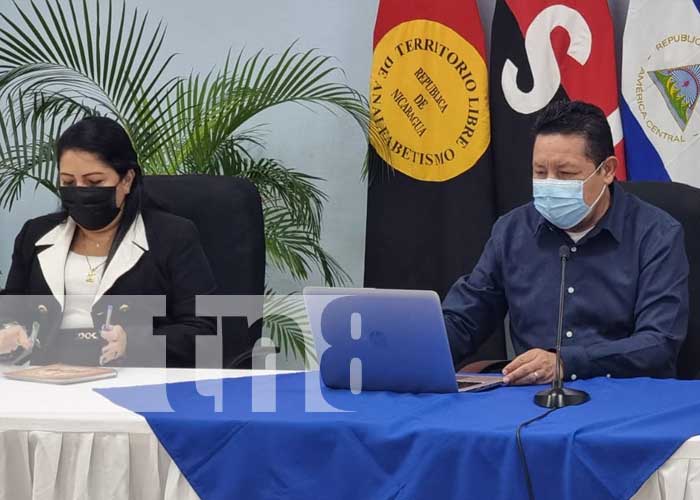 Conferencia de prensa con autoridades educativas en Nicaragua