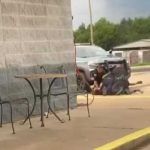 VIDEO: Policías de Arkansas en Estados Unidos dan brutal golpiza a sujeto