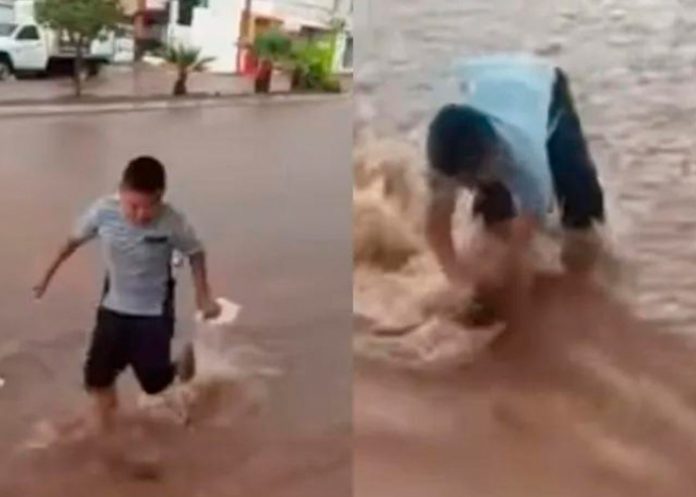 Un viaje a la infancia: Niño botó al agua las tortillas para salvar sus 