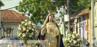 Imagen de la Virgen María en la ciudad de León