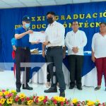 Graduación en Tecnológico Simón Bolívar en honor a la cruzada de alfabetización