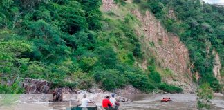 Turistas disfrutan de sus vacaciones en el Cañón de Somoto, en Madriz