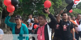 Familias sandinistas caminan con orgullo patrio en la Isla de Ometepe