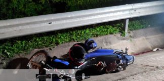 Managua: Dos personas lesionados tras estrellarse en el Km 9 Carretera Sur